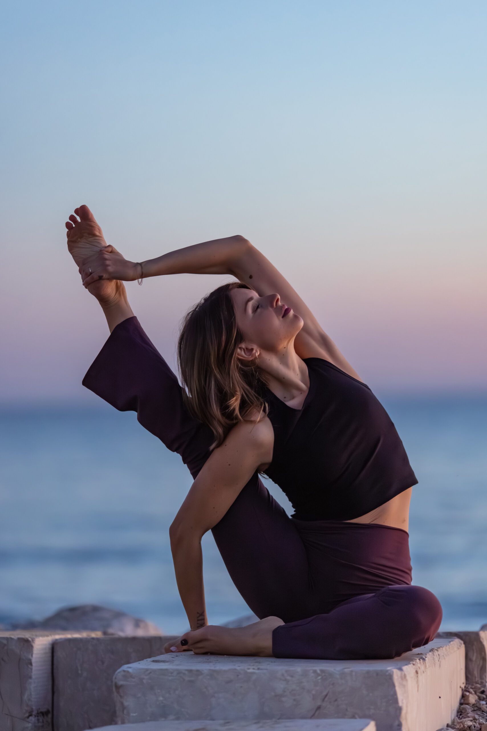 WAVES IN MOTION Odaka yoga